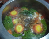 मिक्स वेजिटेबल सूप (Mix vegetable soup recipe in Hindi) रेसिपी चरण 2 फोटो