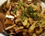Gombás-kakukkfüves csirkemell recept édesburgonyapürével, rizzsel recept fázis 5 fotója