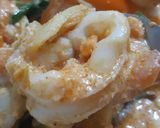 รูปขั้นตอนการทำที่ 2 ของ "หมึกผัดไข่เค็ม"🦑🥚Stir Fried Squid with Salted Duck Eggs