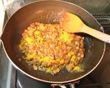 A picture of step 5 of Easy Yogurt Keema Curry.
