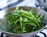 炒空心菜的食譜步驟4照片
