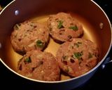 A picture of step 5 of Autumn Burgers.
