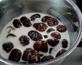 A picture of step 1 of Sig's Marone Chestnut and Chocolate Puree.