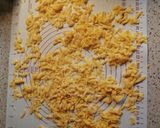 Magyaros burgonya leves reszelttésztával recept fázis 2 fotója