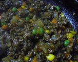 A picture of step 4 of The Matsumoto Family's Dry Curry.