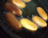 A picture of step 4 of Langcha-India's famous Bengali Sweets.