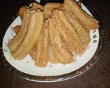 A picture of step 4 of Cinnamon churros and cinnamon chocolate sauce.