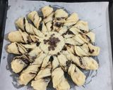 عکس مرحله 3 از دستور نان شکلاتی خورشیدی😋