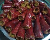 A picture of step 2 of Red Mirchi achar.