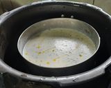 इंन्स्ंट खरवस (instant kharwas recipe in marathi) रेसिपी स्टेप 2 फोटो 