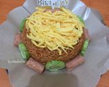 Foto langkah ke 3 dari resep Noodle Birthday Cake.