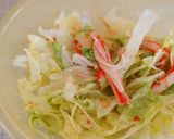 A picture of step 2 of Crab Stick Lettuce Toast with Sweet Chili Mayonnaise.