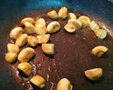 Foto del paso 6 de la receta Endivias a la plancha con champiñones al ajillo