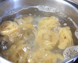 Foto del paso 4 de la receta: Ragù Bianco di Salsicce e Tagliatelle