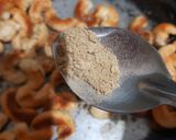 A picture of step 3 of Paper roasted nuts.