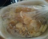 A picture of step 6 of Chicken with herbs and sour cream in oven bag.