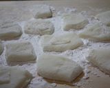 A picture of step 8 of Plump Matcha Daifuku.