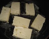 A picture of step 3 of Firm Tofu Steak Seasoned with Black Pepper.