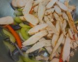 A picture of step 5 of Honey mustard chicken salad.
