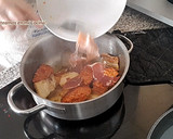 Foto del paso 4 de la receta: Guiso de Alubias Blancas con Patata y Col