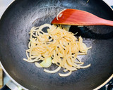 A picture of step 4 of Delicious Worcestershire Sauce Stir-Fried Beef.