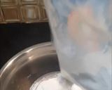 A picture of step 1 of Morkali Upma.
