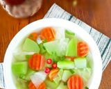 Foto langkah ke 4 dari resep Sayur Bening Labu Siam, Wortel & Kol.