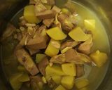 A picture of step 4 of Yummy Jack fruit curry with potatoes.