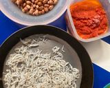 Foto langkah ke 1 dari resep Ikan teri kacang.