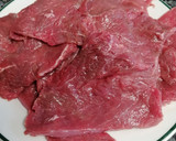 Foto del paso 2 de la receta: Escalopines con salsa de setas