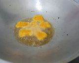 Foto langkah ke 5 dari resep Bakmi Jawa Mie Pipih Pedas Dengan Tempe dan Chicken Nugget.
