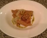Foto del paso 7 de la receta: Crepes integrales, rellenos de cerdo, bañados en crema de apio!
