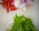 Foto langkah ke 1 dari resep Ayam suwir pedas manis.