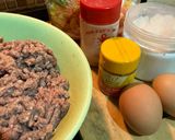 Foto langkah ke 2 dari resep Semur Bola Bola Daging (Isi Telur Puyuh).