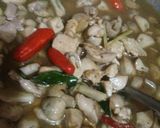 Foto langkah ke 4 dari resep Pindang Ayam Jamur Merang.