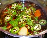 A picture of step 5 of Mike's 3 Pepper Steamed Bun Soup.