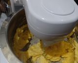 Foto langkah ke 1 dari resep Cheese cornflake Cookies.