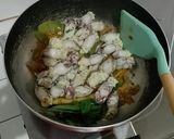 Foto langkah ke 5 dari resep Gulai Cumi Bunting.
