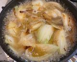 A picture of step 3 of Spring Onion Gratin Soup.