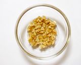 A picture of step 2 of Persimmon and Walnut Shira-ae Mashed Tofu.