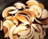 A picture of step 1 of Oyakodon (Chicken and Egg Rice Bowl).