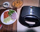 A picture of step 1 of Tandoori sandwich.