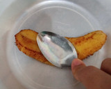 Foto langkah ke 3 dari resep Pisang penyet coklat keju.