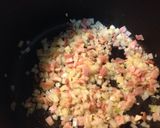 A picture of step 2 of Fettuccine Bolognese.