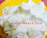 Foto langkah ke 5 dari resep Halloween yogurt chiffon 🍰.