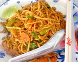 A picture of step 3 of Stir-Fried Yellow Rice Noodles with Soy Sauce (Pad See Ew).
