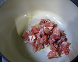 A picture of step 1 of Cream Stew With Bite-sized Vegetables.