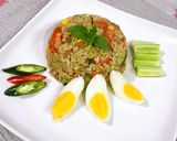 รูปขั้นตอนการทำที่ 5 ของ ข้าวผัดเขียวหวานโบโลน่าหมูพริกสด