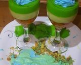 A picture of step 3 of Fruity jello dessert.