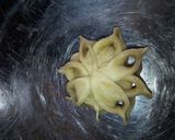A picture of step 7 of Egg star.